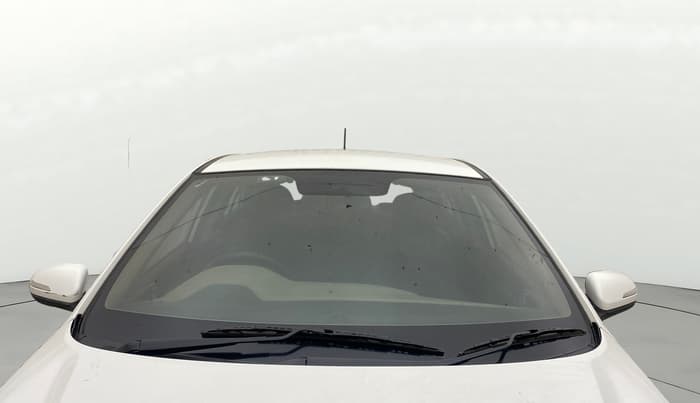 2019 Hyundai Elite i20 ASTA (O) CVT, Petrol, Automatic, 1,03,334 km, Front Windshield
