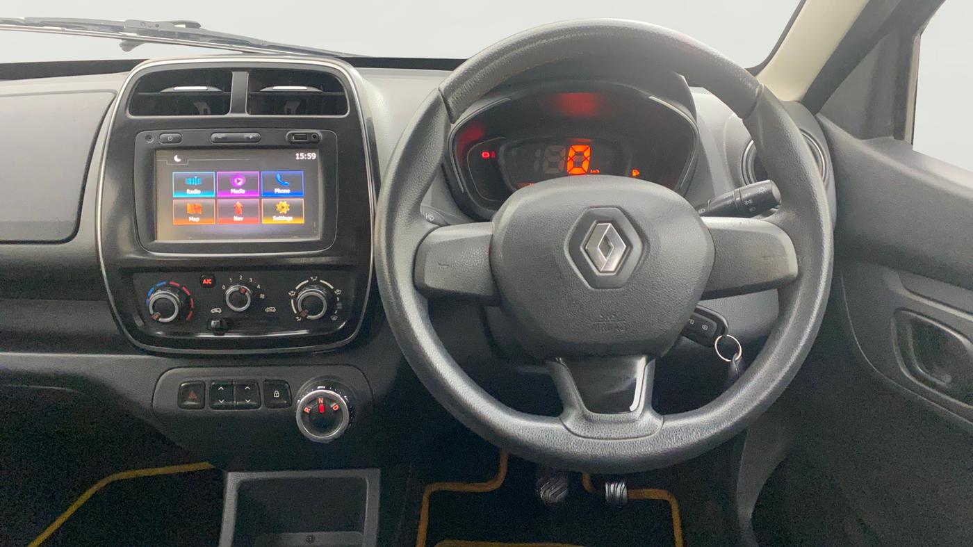 2016 Renault Kwid RXT 1.0 AMT, Petrol, Automatic, 30,762 km, Steering Wheel Close Up