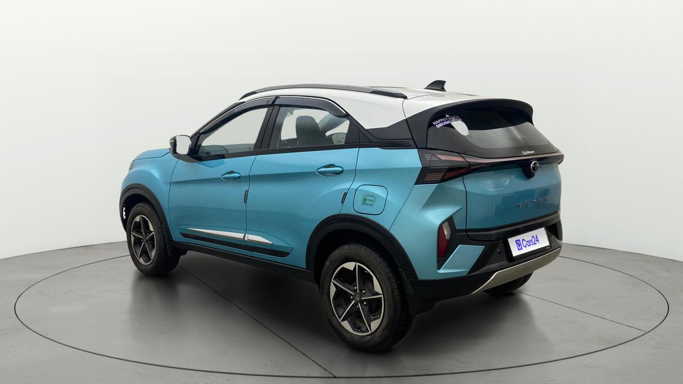 2025 Tata NEXON FEARLESS + SUNROOF DUAL TONE 1.2 PETROL, Petrol, Manual, 23,000 km, Left Back Diagonal
