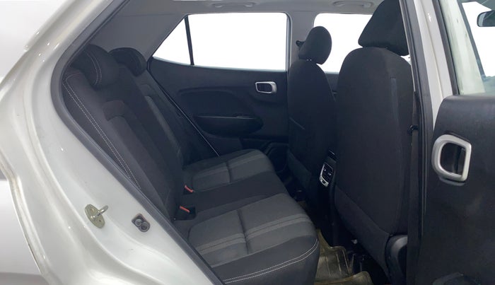 2019 Hyundai VENUE SX 1.0 TURBO, Petrol, Manual, 63,145 km, Right Side Rear Door Cabin