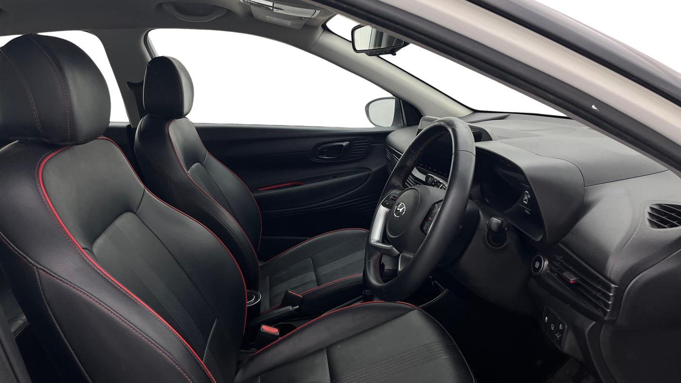 2020 Hyundai NEW I20 ASTA 1.0 TURBO DCT DUAL TONE, Petrol, Automatic, 71,505 km, Right Side Front Door Cabin