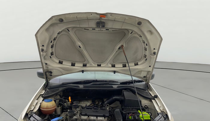 2013 Volkswagen Polo TRENDLINE 1.2L PETROL, Petrol, Manual, 92,944 km, Open Bonet