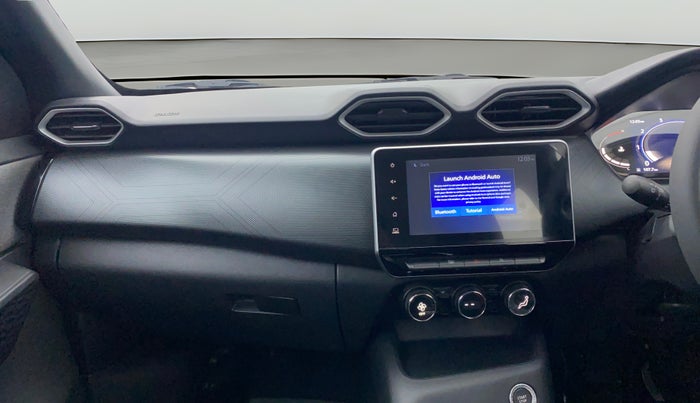 2024 Nissan MAGNITE N-Connecta B4D 1.0 Petrol MT Dual Tone, Petrol, Manual, 3,297 km, Air Conditioner