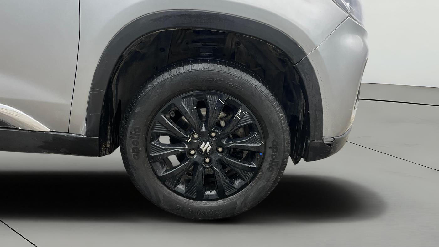 2022 Maruti BREZZA ZXI, Petrol, Manual, 43,949 km, Right Front Wheel