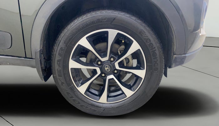 2021 Tata NEXON XZ PLUS PETROL, Petrol, Manual, 25,273 km, Right Front Wheel