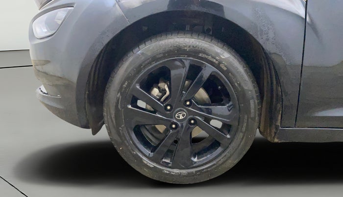 2022 Tata ALTROZ XZ PLUS DIESEL DARK EDITION, Diesel, Manual, 73,391 km, Left Front Wheel