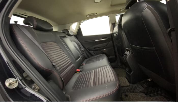 2022 KIA SONET GTX PLUS 1.0 IMT, Petrol, Manual, 72,064 km, Right Side Rear Door Cabin
