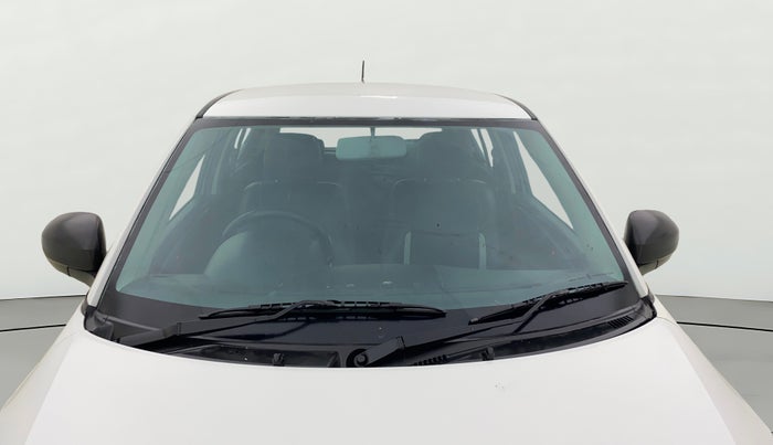 2016 Maruti Swift LXI (O), Petrol, Manual, 1,17,732 km, Front Windshield