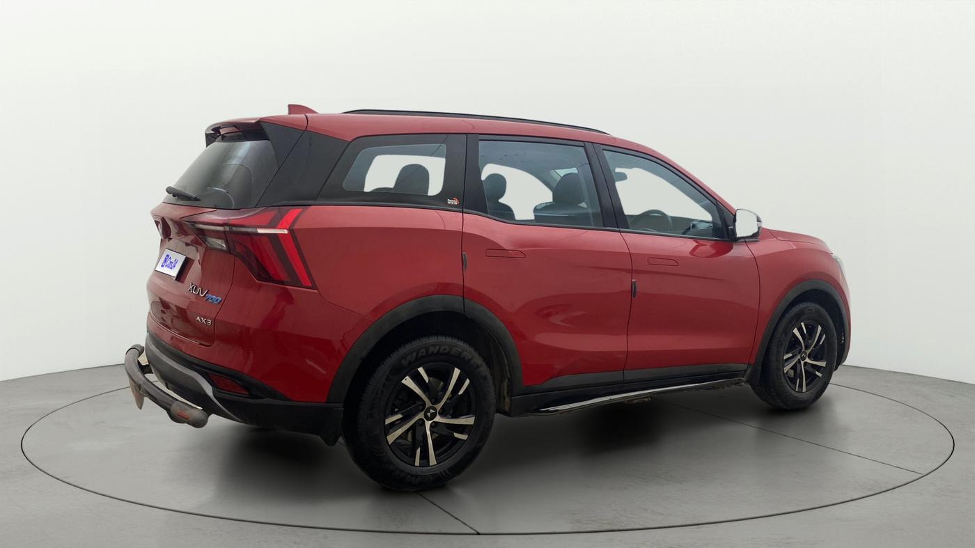 2022 Mahindra XUV700 AX 3 P MT 5 STR, Petrol, Manual, 82,103 km, Right Back Diagonal