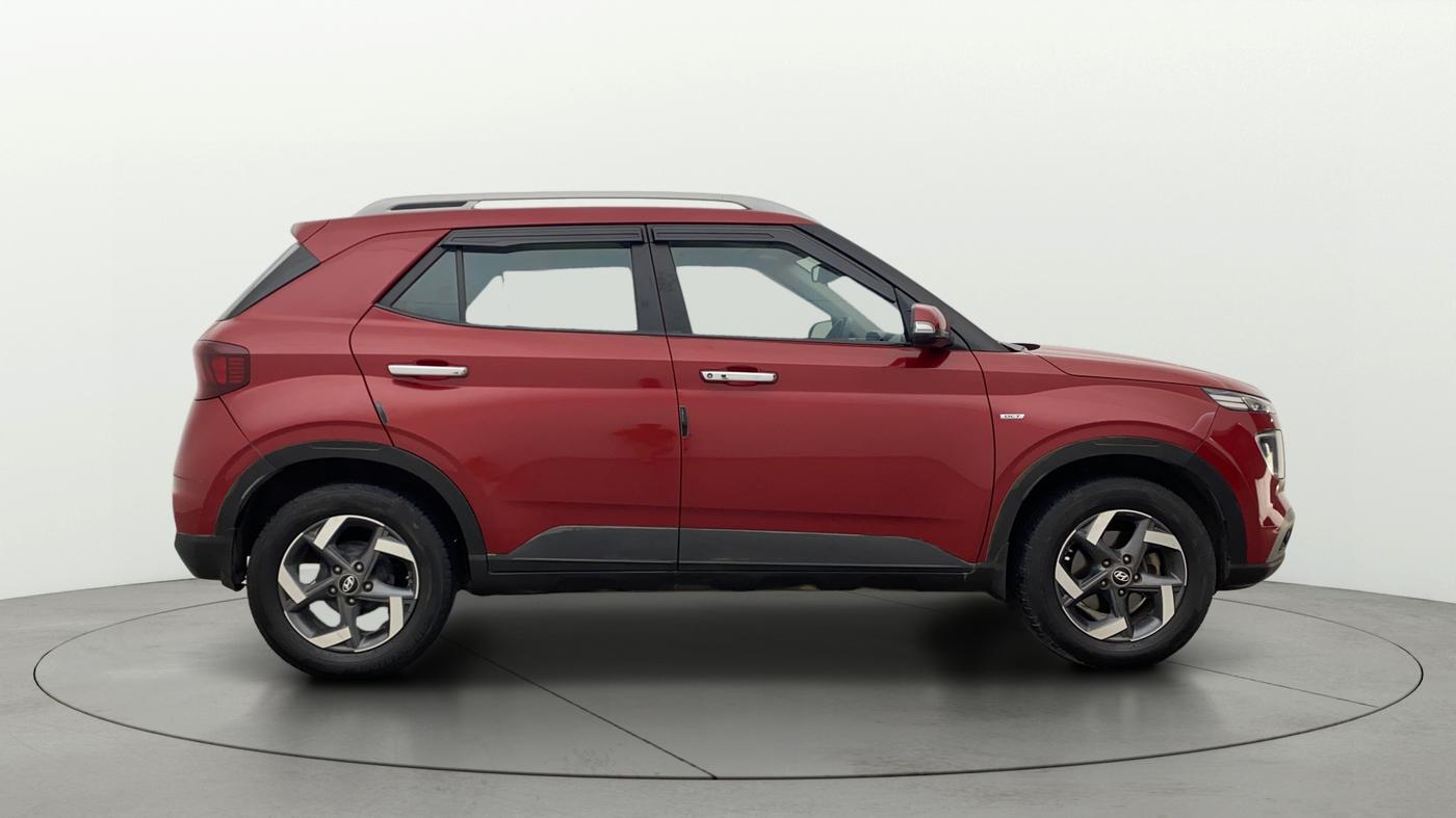 2021 Hyundai VENUE SX PLUS 1.0 TURBO DCT, Petrol, Automatic, 1,13,950 km, Right Side View
