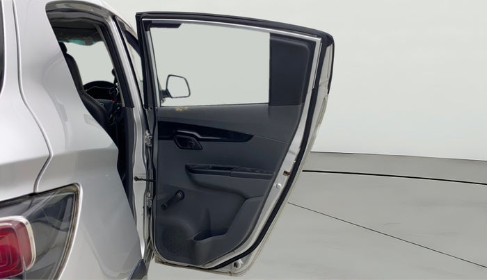 2018 Mahindra KUV 100 NXT K2 P 6 STR, Petrol, Manual, 39,378 km, RHS Rear Door