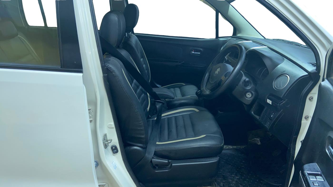 2013 Maruti Wagon R Stingray LXI, Petrol, Manual, 52,165 km, Right Side Front Door Cabin