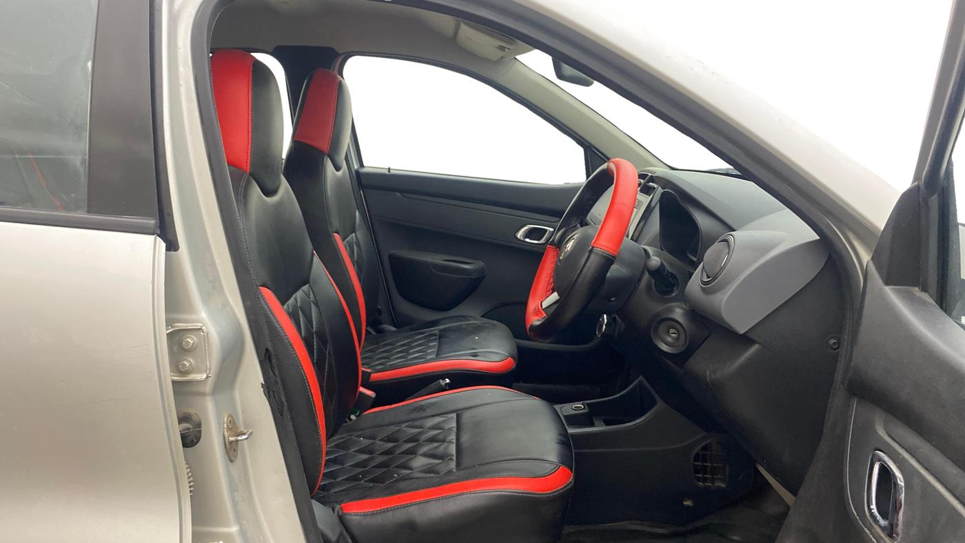 2019 Renault Kwid RXT 1.0 AMT (O), Petrol, Automatic, 59,204 km, Right Side Front Door Cabin