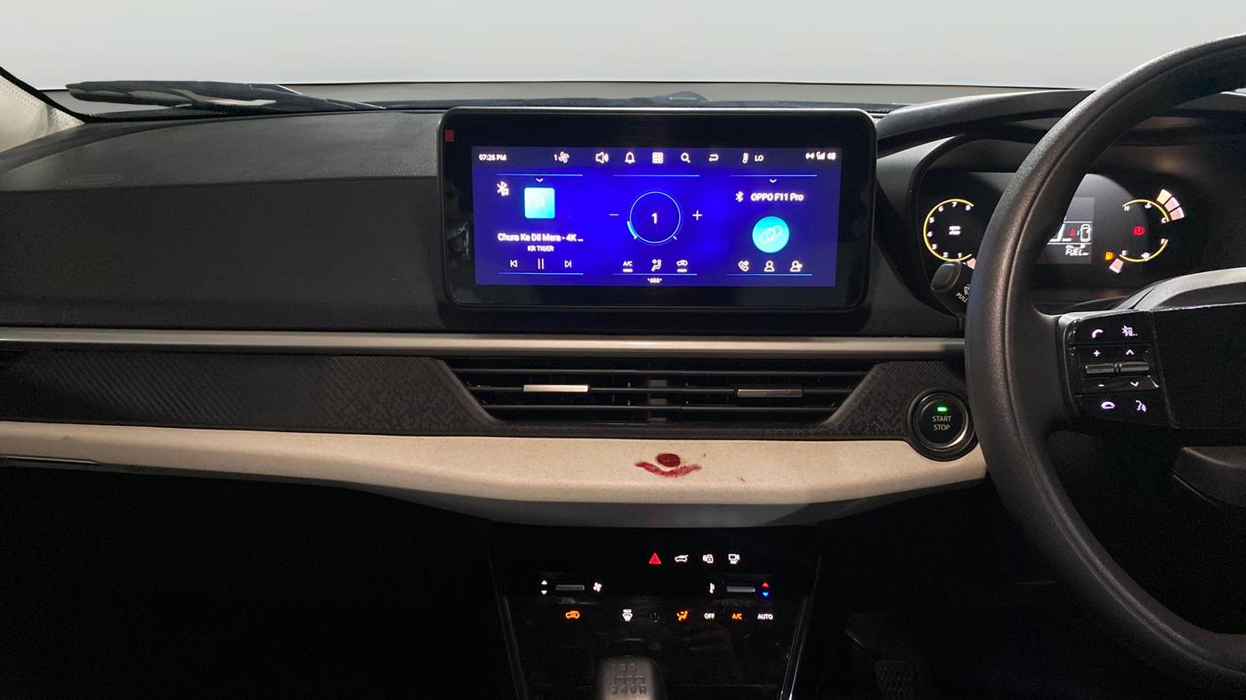 2025 Tata NEXON CREATIVE + SUNROOF 1.2 PETROL, Petrol, Manual, 8,414 km, Air Conditioner