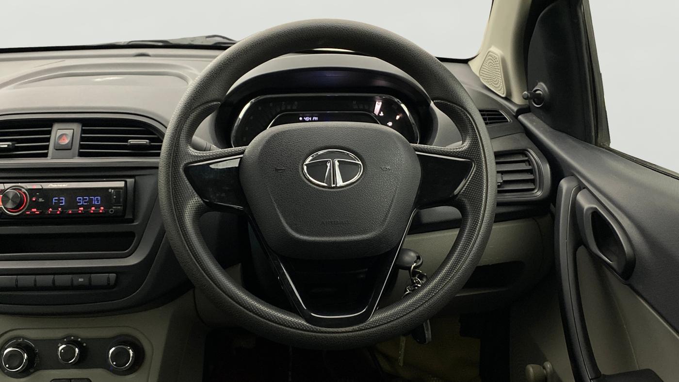 2019 Tata Tiago XE PETROL, Petrol, Manual, 43,686 km, Steering Wheel Close Up