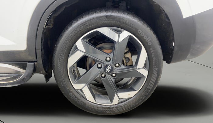 2022 Hyundai ALCAZAR PLATINUM 2.0 MT 7STR, Petrol, Manual, 30,173 km, Left Rear Wheel