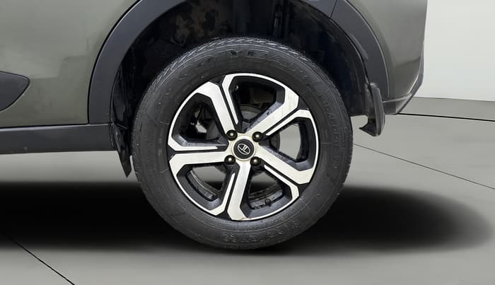2021 Tata NEXON XZA PLUS DIESEL, Diesel, Automatic, 54,661 km, Left Rear Wheel