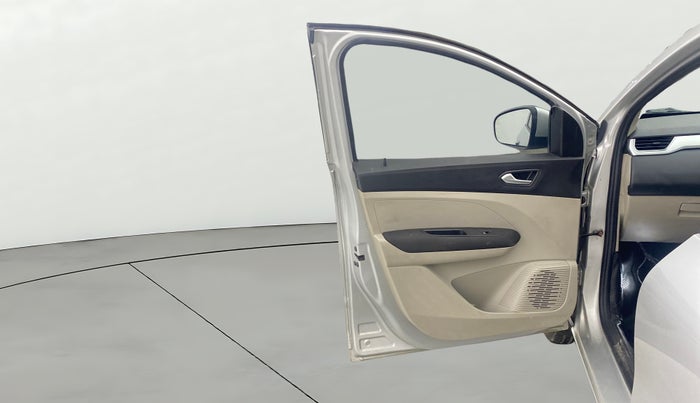 2021 Renault TRIBER RXZ, Petrol, Manual, 33,309 km, LHS Front Door