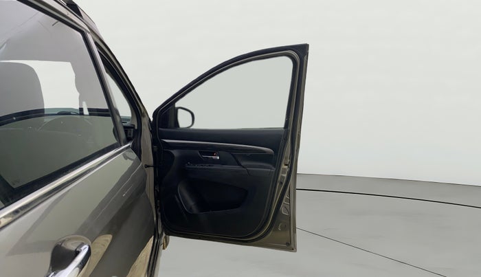 2021 Maruti XL6 ZETA MT, Petrol, Manual, 81,774 km, RHS Front Door