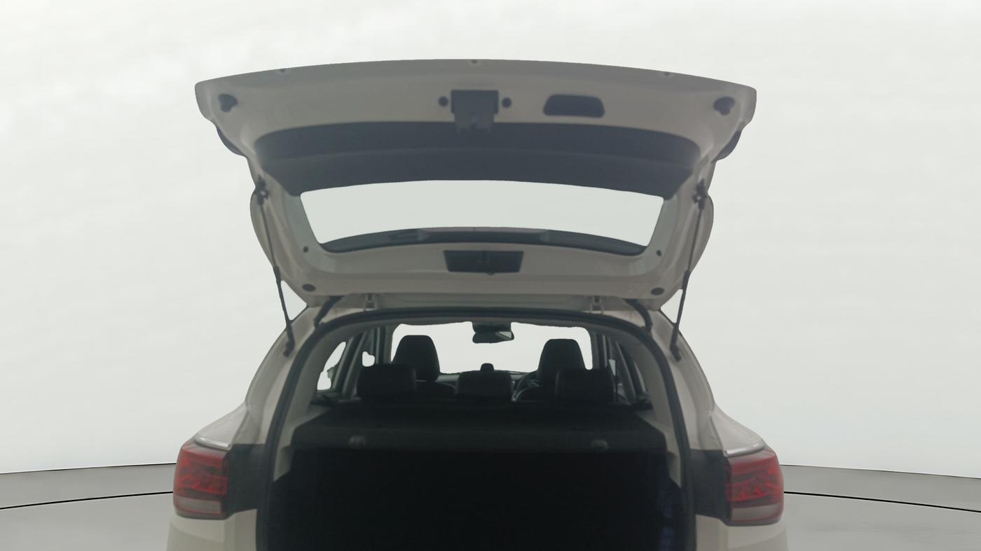 2024 MG ASTOR  Sharp Pro 1.5 MT (Ivory), Petrol, Manual, 40,076 km, Boot Door Open
