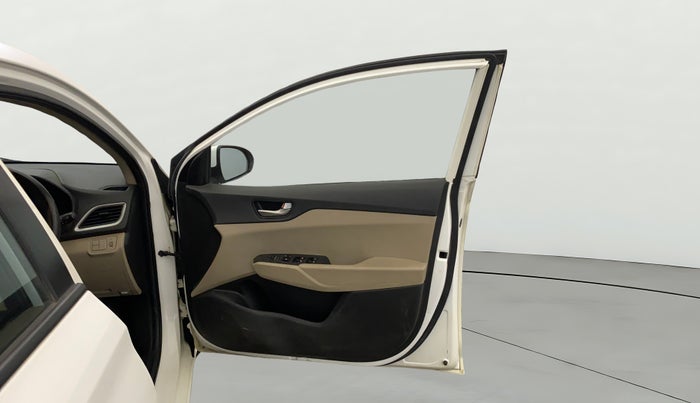 2018 Hyundai Verna 1.4 E PETROL, Petrol, Manual, 24,938 km, RHS Front Door