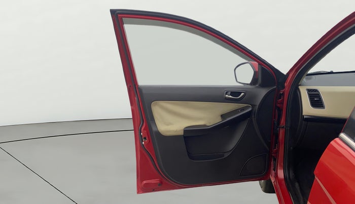 2014 Tata Zest XT PETROL, Petrol, Manual, 78,232 km, LHS Front Door