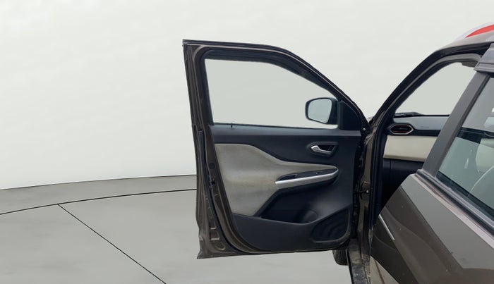 2023 Nissan MAGNITE XV MT, Petrol, Manual, 17,839 km, LHS Front Door