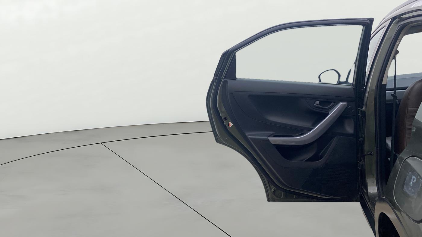 2022 Tata NEXON XM SUNROOF PETROL, Petrol, Manual, 54,677 km, LHS Rear Door