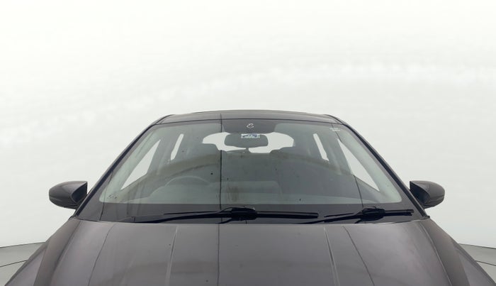 2022 Hyundai NEW I20 ASTA (O) 1.2 MT, Petrol, Manual, 1,00,478 km, Front Windshield