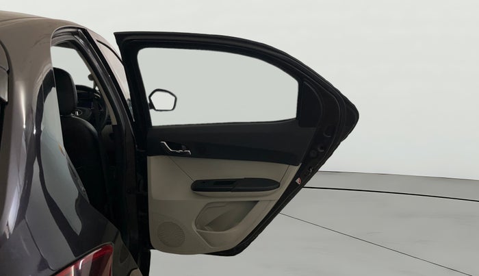 2022 Tata Tiago XZ PLUS CNG, CNG, Manual, 42,231 km, RHS Rear Door