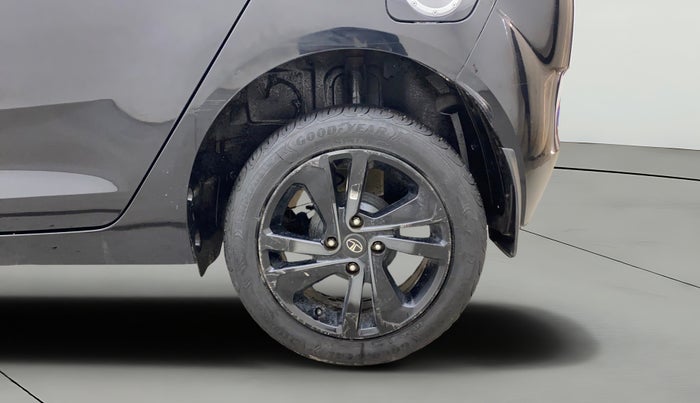 2022 Tata ALTROZ XZA PLUS DARK EDTION, Petrol, Automatic, 22,346 km, Left Rear Wheel