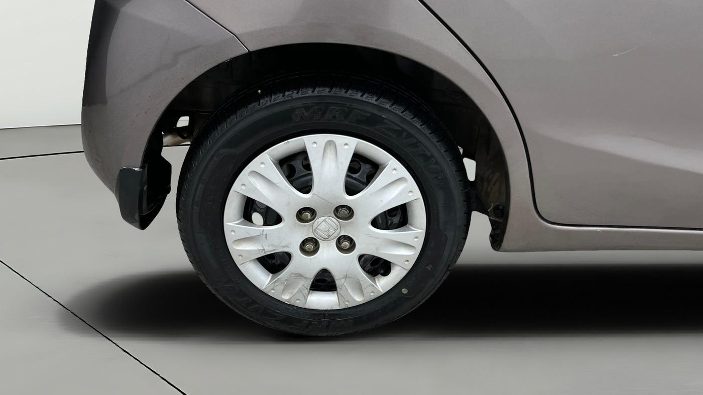 2013 Honda Brio S MT, Petrol, Manual, 35,391 km, Right Rear Wheel