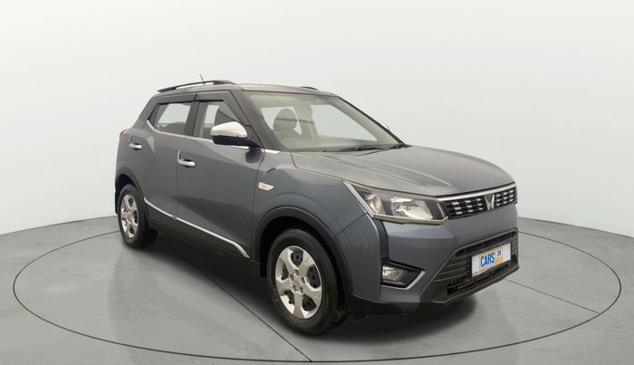 2022 Mahindra XUV300 W6 1.2 PETROL, Petrol, Manual, 18,846 km, Right Front Diagonal