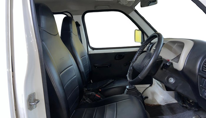 2017 Maruti Eeco 5 STR WITH A/C+HTR, Petrol, Manual, 16,344 km, Right Side Front Door Cabin