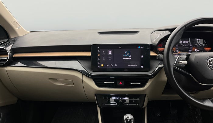 2022 Skoda SLAVIA STYLE 1.0L TSI MT, Petrol, Manual, 63,975 km, Air Conditioner