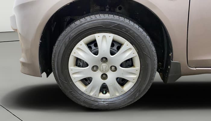 2014 Honda Amaze 1.2L I-VTEC S, Petrol, Manual, 1,02,204 km, Left Front Wheel