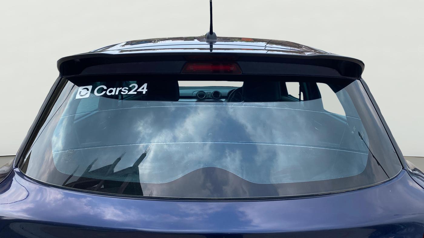 2022 Maruti Swift VXI, Petrol, Manual, 20,408 km, Rear Windshield