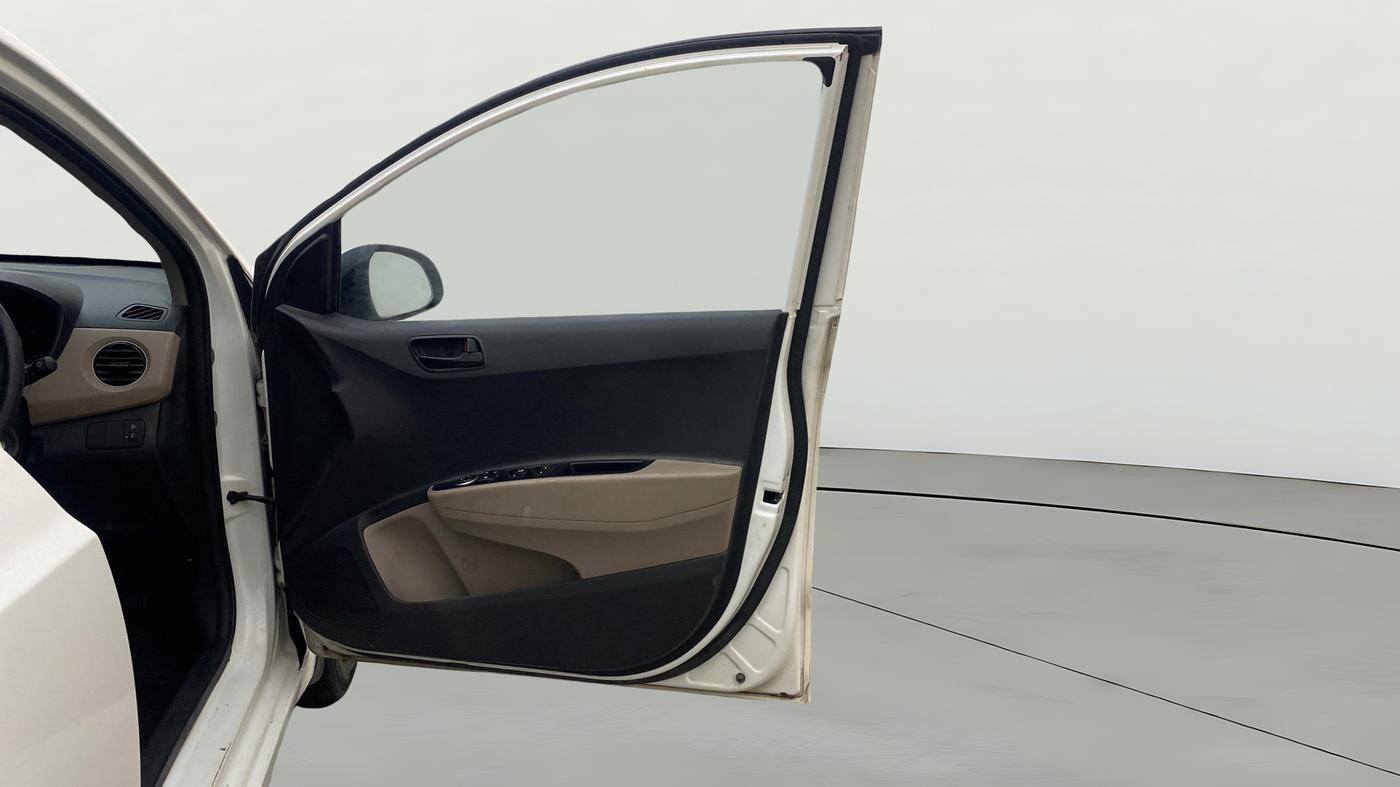 2019 Hyundai Grand i10 MAGNA AT 1.2 KAPPA VTVT, Petrol, Automatic, 79,487 km, RHS Front Door