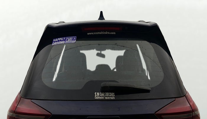 2022 Mahindra XUV700 AX 5 D MT 7 STR, Diesel, Manual, 49,147 km, Rear Windshield