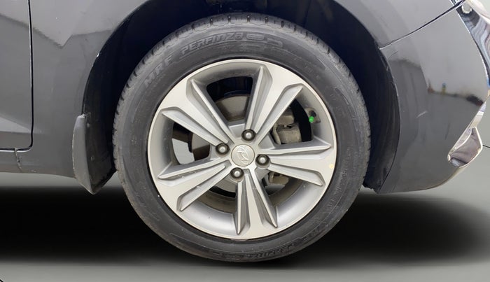 2019 Hyundai Verna 1.6 VTVT SX (O) AT, Petrol, Automatic, 48,723 km, Right Front Wheel