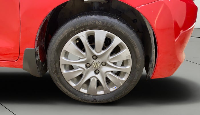 2018 Maruti Baleno ZETA PETROL 1.2, Petrol, Manual, 1,25,971 km, Right Front Wheel