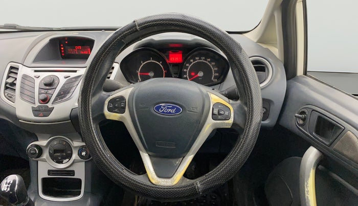 2013 Ford Fiesta STYLE DIESEL, Diesel, Manual, 1,23,128 km, Steering Wheel Close Up