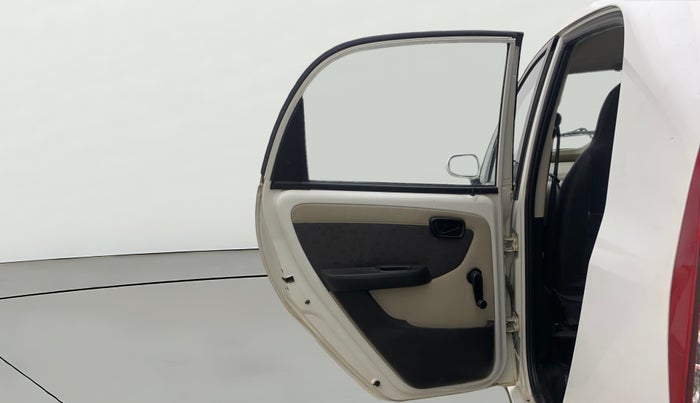 2015 Tata Nano TWIST XTA, Petrol, Automatic, 46,305 km, LHS Rear Door