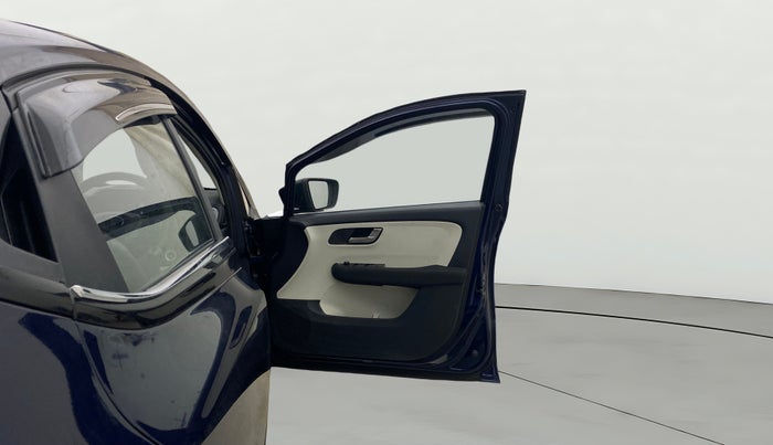 2024 Tata ALTROZ XZ PETROL, Petrol, Manual, 11,792 km, RHS Front Door