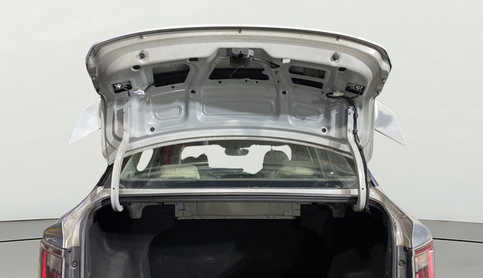 2023 Hyundai AURA SX 1.2 (O), Petrol, Manual, 32,558 km, Boot Door Open