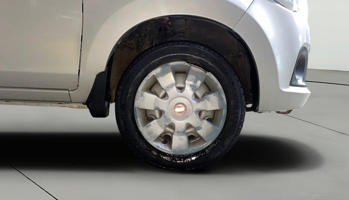 2016 Maruti Alto K10 LXI, Petrol, Manual, 14,254 km, Right Front Wheel