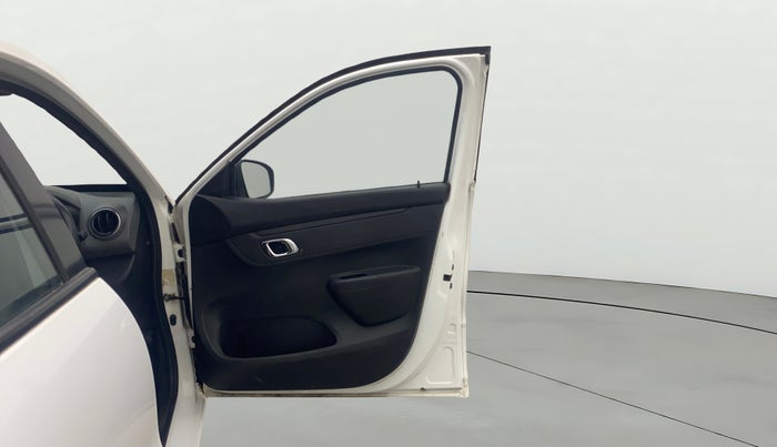 2019 Renault Kwid RXT 1.0 AMT (O), Petrol, Automatic, 33,271 km, RHS Front Door