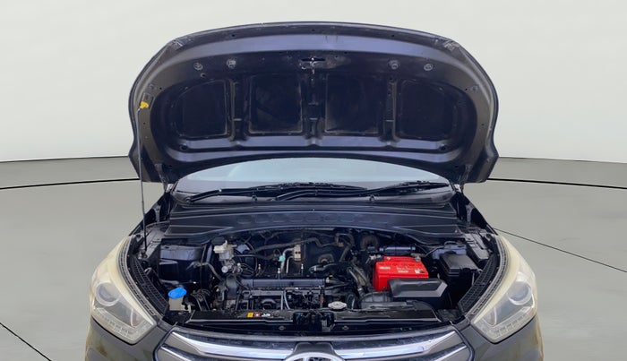 2016 Hyundai Creta SX PLUS 1.6 PETROL, Petrol, Manual, 1,20,527 km, Open Bonet