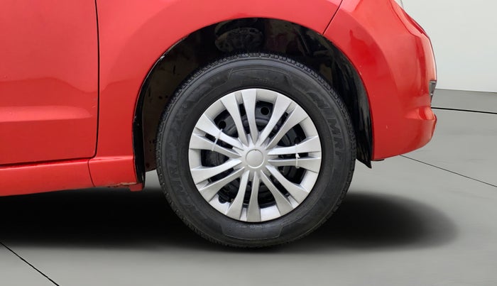 2013 Maruti A Star VXI, Petrol, Manual, 70,435 km, Right Front Wheel
