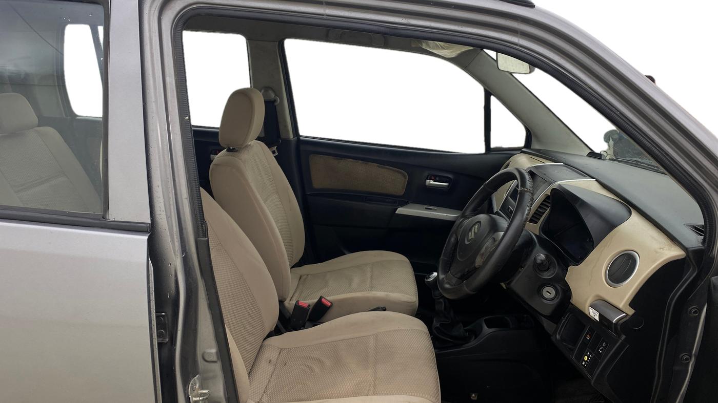 2018 Maruti Wagon R 1.0 LXI CNG, CNG, Manual, 70,117 km, Right Side Front Door Cabin